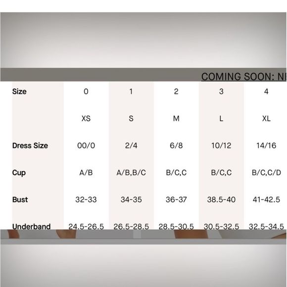 Good American sport bra or crop top - Picture 8 of 12